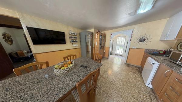 Casa independiente en calle Biar