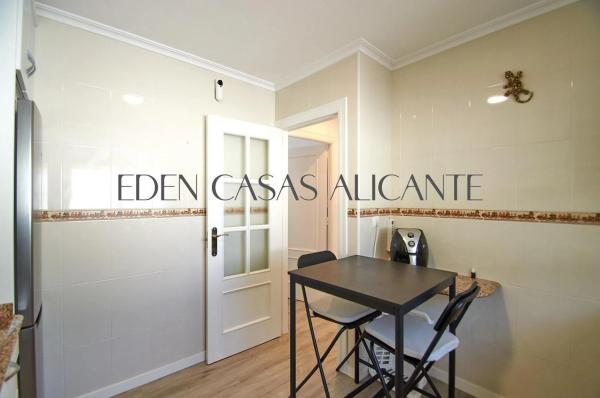 Casa independiente en calle Gaviotas