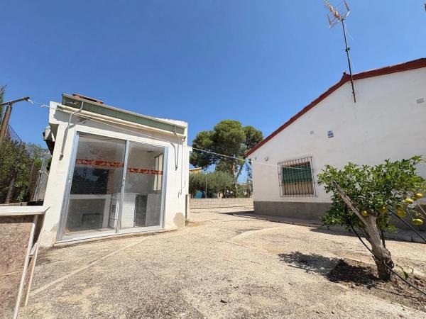 Casa independiente en Urbanización Llano Pastores