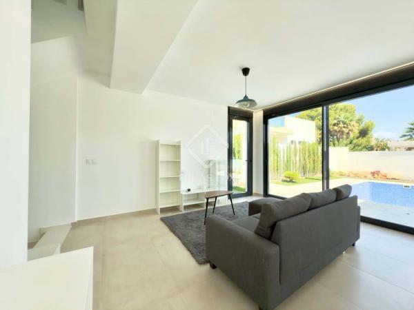 Casa independiente en calle de Santamaria