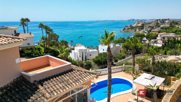 Casa independiente en calle Islandia