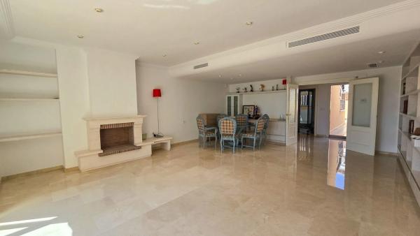 Chalet pareado en calle dels Morros Alts, 10