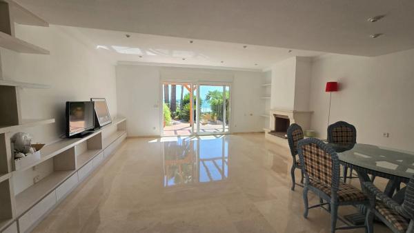 Chalet pareado en calle dels Morros Alts, 10