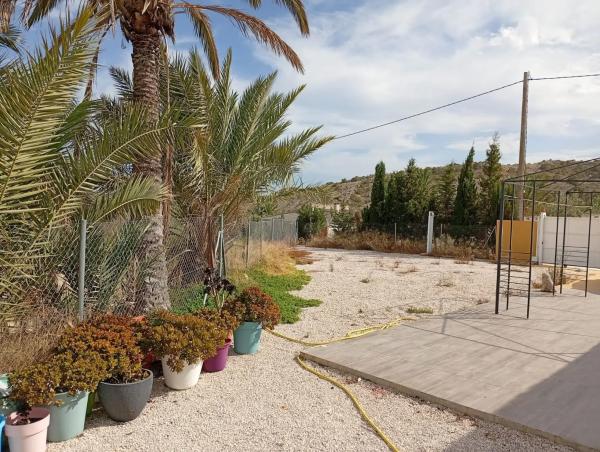 Finca rústica en camino del Rebolledo