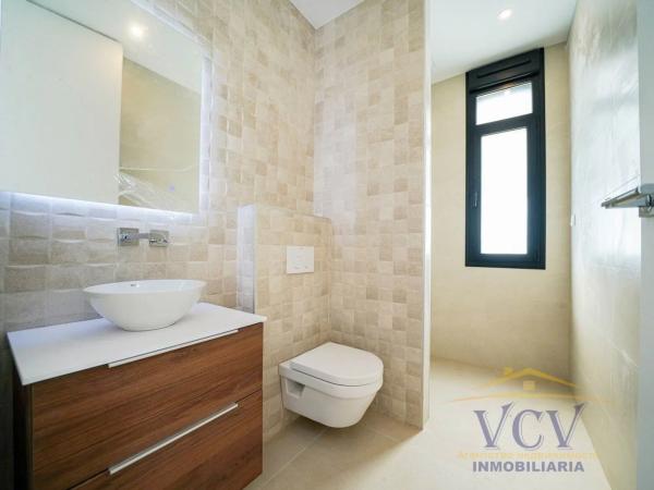 Casa independiente en calle la Font Roja