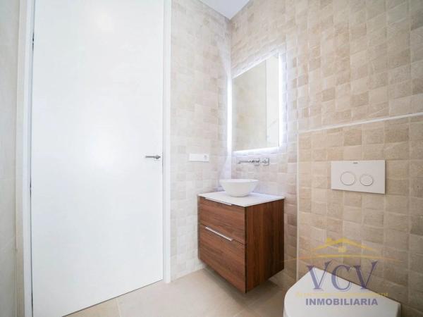 Casa independiente en calle la Font Roja