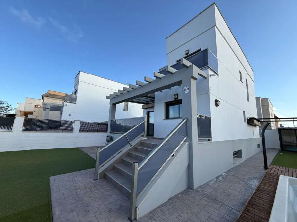 Casa independiente en calle la Font del Pouet