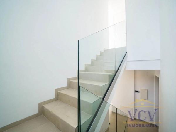 Casa independiente en calle la Font Roja