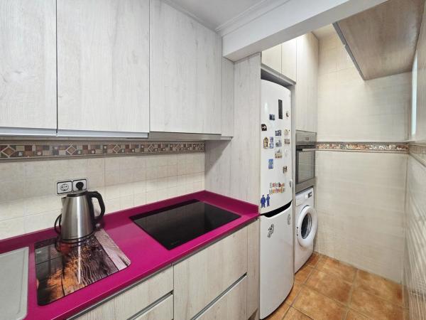 Chalet adosado en avenida Novelda