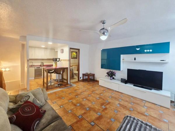 Chalet adosado en avenida Novelda