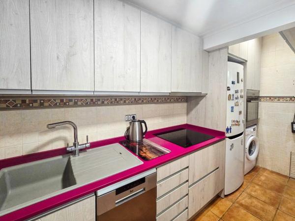 Chalet adosado en avenida Novelda