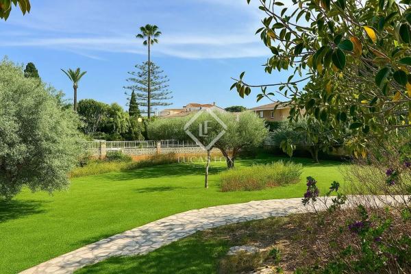 Casa independiente en calle Font del Salmitre