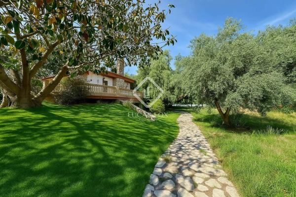 Casa independiente en calle Font del Salmitre