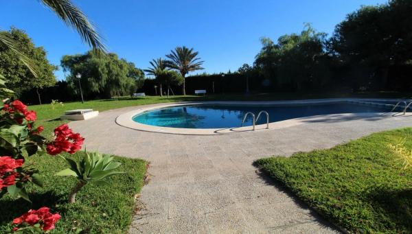 Chalet pareado en camino Laderas de la font