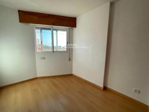 Chalet adosado en calle Pintor Sorolla