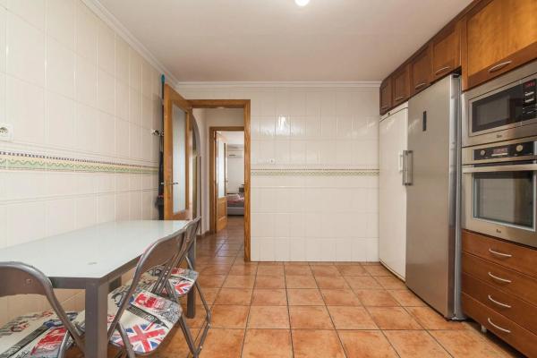 Chalet pareado en calle Cervantes