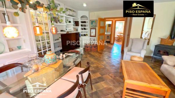 Chalet adosado en Av Creuetes