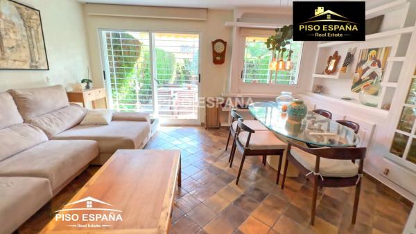 Chalet adosado en Av Creuetes