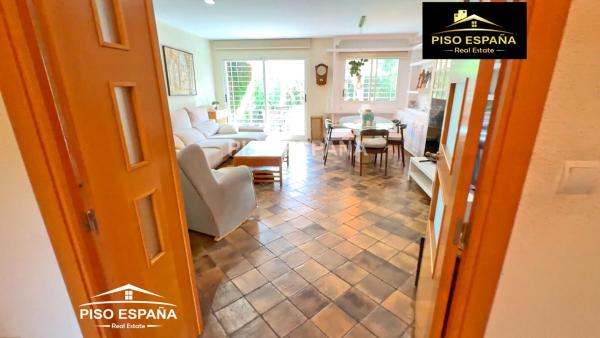 Chalet adosado en Av Creuetes