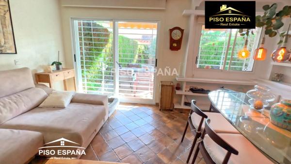 Chalet adosado en Av Creuetes