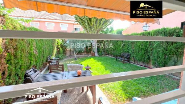 Chalet adosado en Av Creuetes