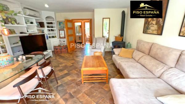 Chalet adosado en Av Creuetes