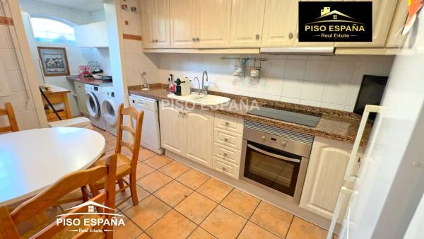 Chalet adosado en Av Creuetes