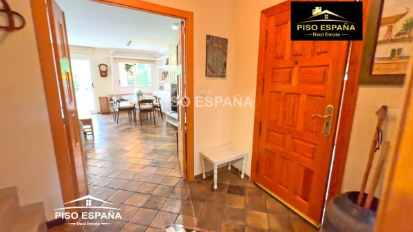 Chalet adosado en Av Creuetes