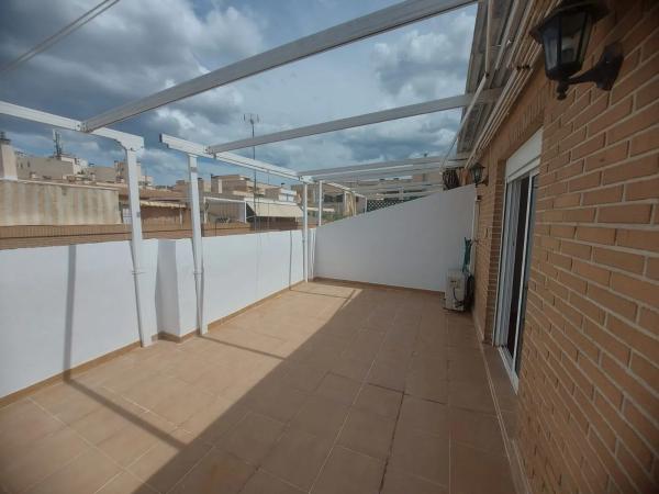 Chalet adosado en calle Pizarro