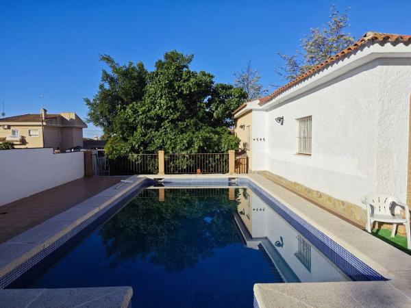 Casa independiente en calle Abedul, 12