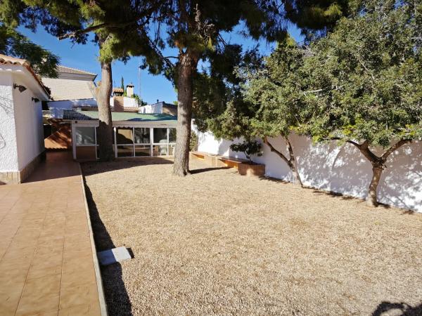 Casa independiente en calle Abedul, 12