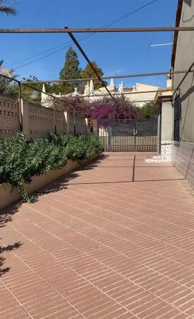 Casa independiente en calle Decano, 26