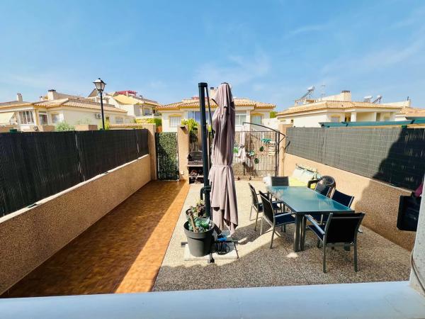 Chalet pareado en calle Murcia, 85