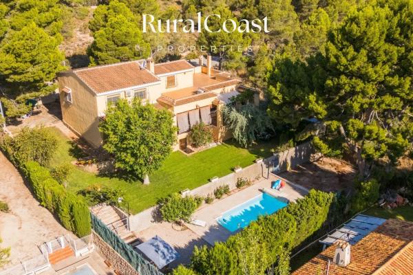 Casa independiente en Urbanización Maigmó, 84