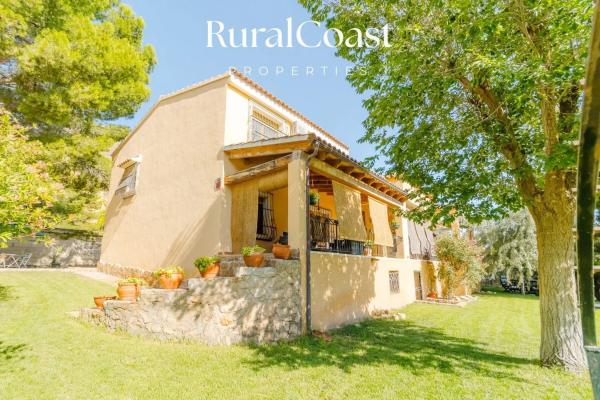 Casa independiente en Urbanización Maigmó, 84