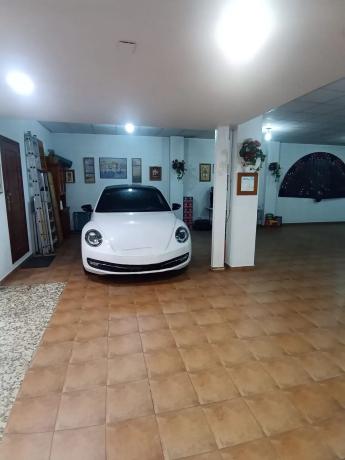 Chalet adosado en calle de la Constitució