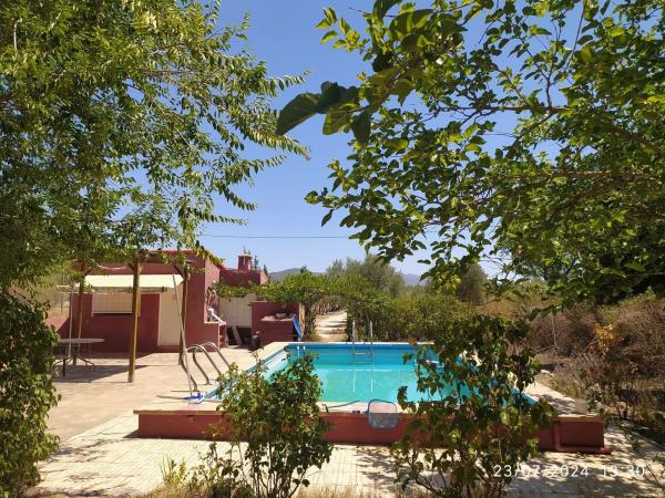 Casa independiente en partida Amarchall, 131