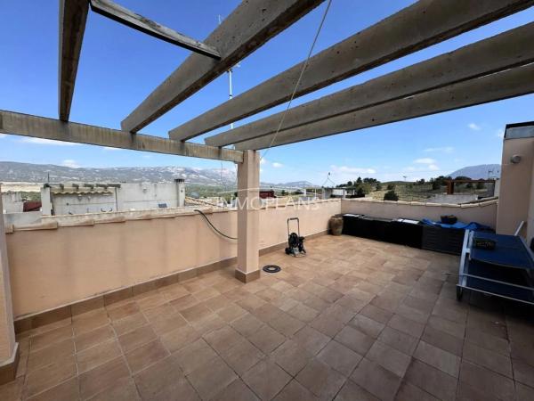 Chalet pareado en calle Río Narcea