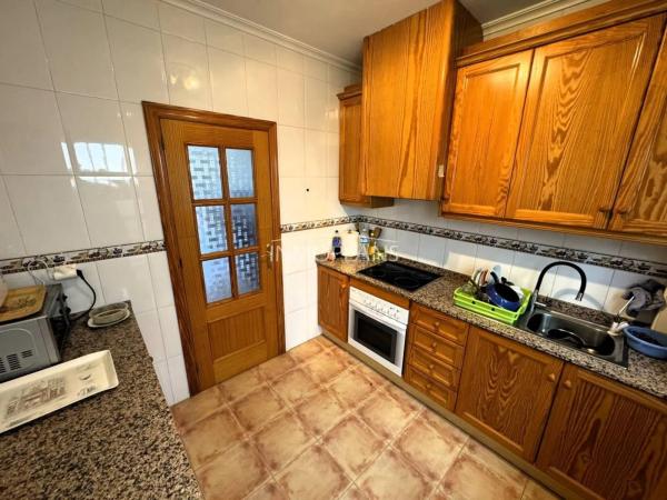 Chalet pareado en calle Río Narcea