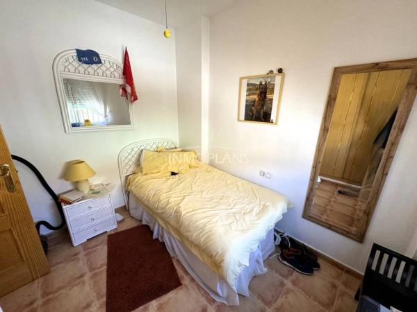 Chalet pareado en calle Río Narcea