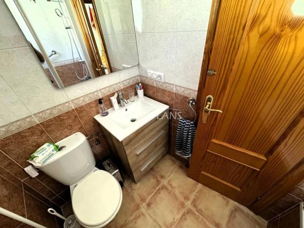 Chalet pareado en calle Río Narcea