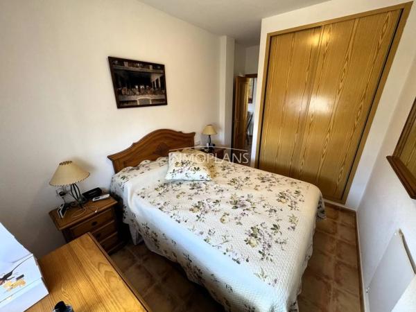 Chalet pareado en calle Río Narcea