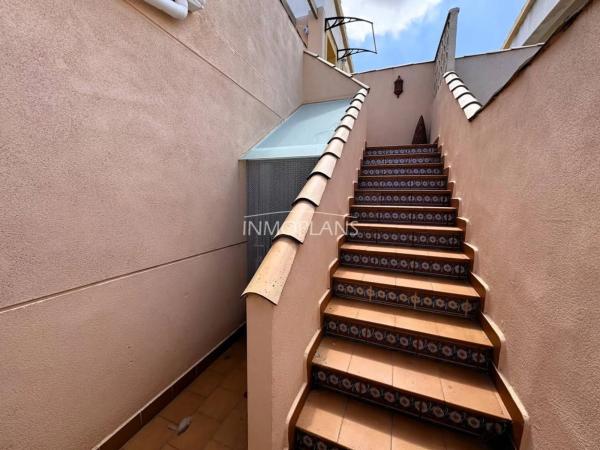 Chalet pareado en calle Río Narcea