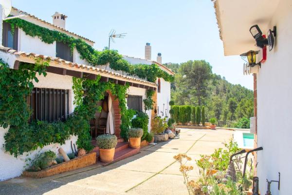 Masía en Casa de la Capona, 03430 Onil, Alicante s/n