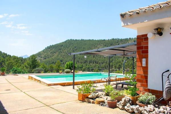 Masía en Casa de la Capona, 03430 Onil, Alicante s/n