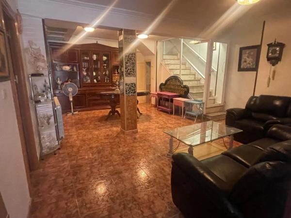 Chalet adosado en calle Zorrilla, 49