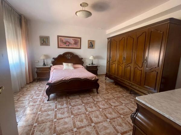 Chalet adosado en calle Zorrilla, 49