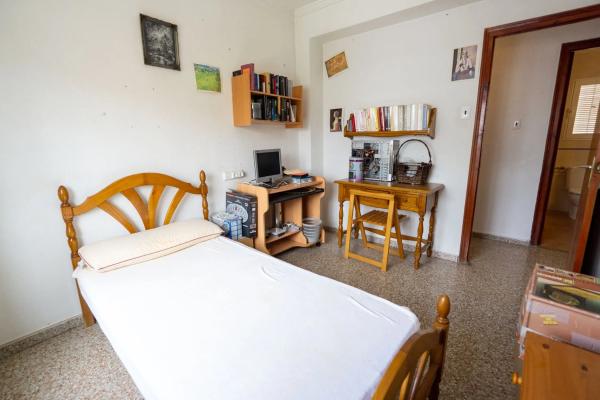 Chalet adosado en calle Velázquez