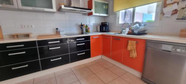 Chalet adosado en calle del Frontón, 8 a