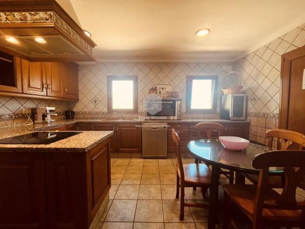 Caserón en Partida Lleus